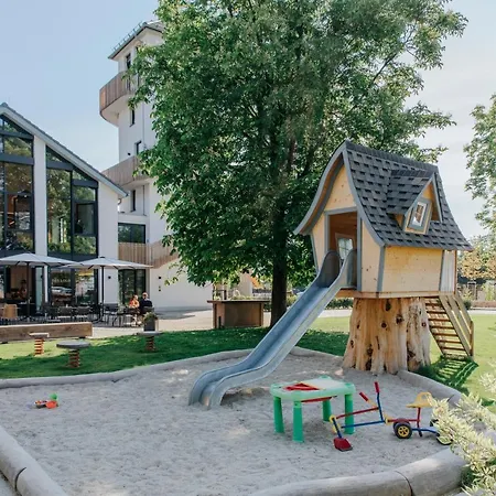 Village Turmzimmer Pensión 3*